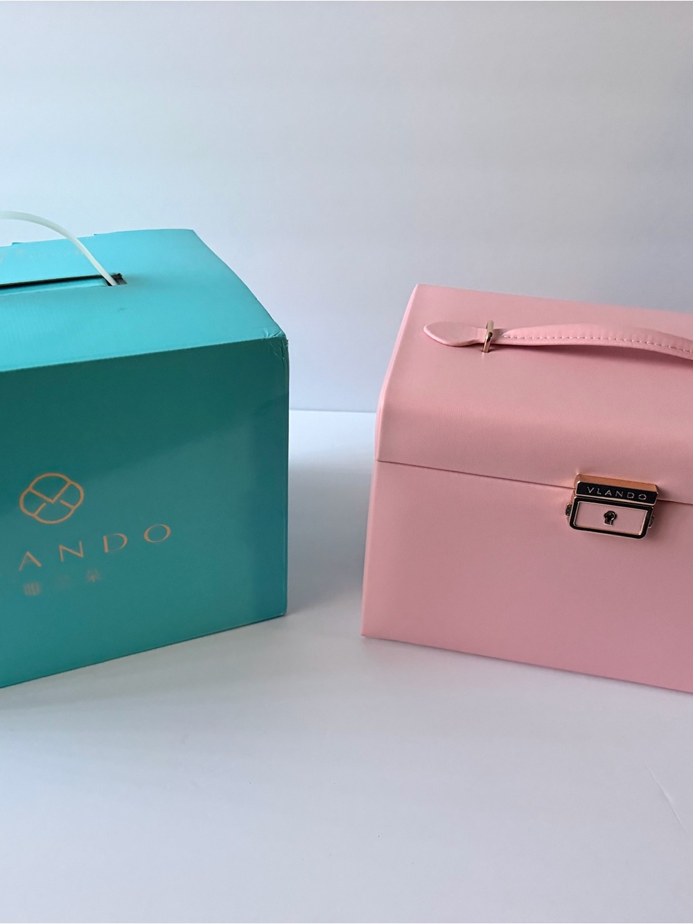 Vlando Pink Jewelry Case with Top Handle